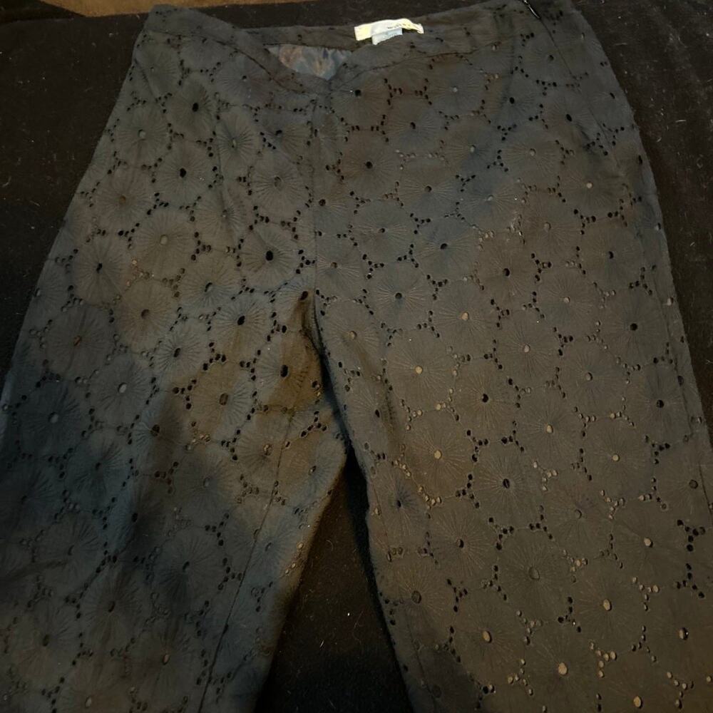 WD•NY capris  size 6